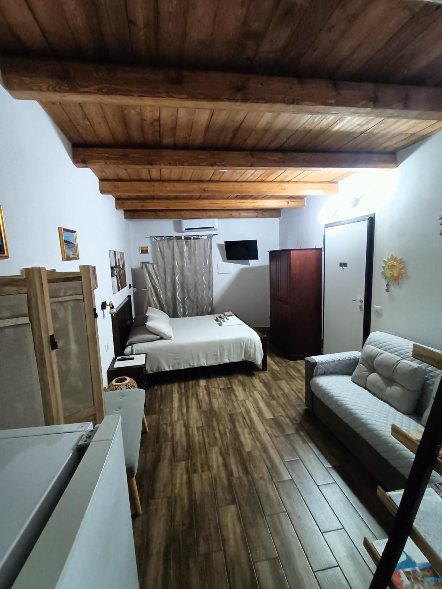 Bed And Breakfast Raggio Di Sole Iglesias Exterior foto